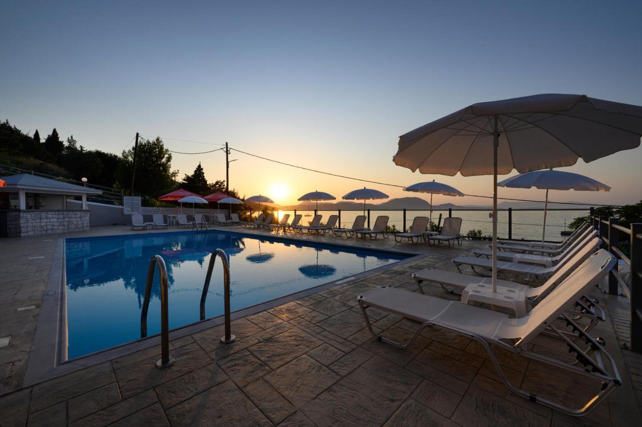 Golden Sunset Hotel Kouspades Eksteriør billede